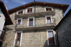 Immobilien Comer See Vercana mit Terrasse