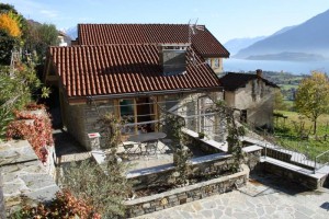 Immobilien Comer See Gravedona ed Uniti mit Schwimmbad und seeblick