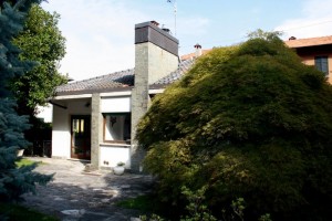 Immobilien Comer See Pianello Lario mit Garten und Garage