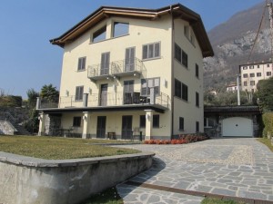 Immobilien Comer See Mezzegra mit Seeblick und Garten
