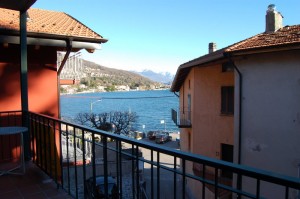 Immobilien Comer See San Siro direkt am See mit Terrasse