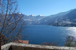 Immobilien Comer See Moltrasio mit Seeblick und Garten