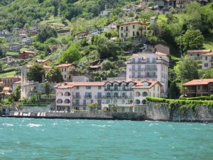 Immobilien Comer See Musso direkt am See mit Aufzug