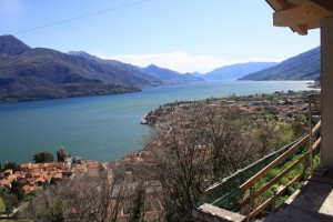 Immobilien Comer See Gravedona ed Uniti mit Seeblick und Terrasse oder Garten